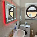 Montecarlo House Vacation Apartmán Luino