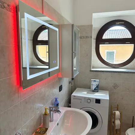 Montecarlo House Vacation Apartment Luino