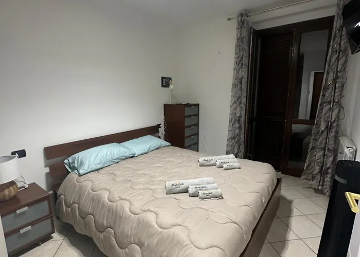 Lägenhet Montecarlo House Vacation *