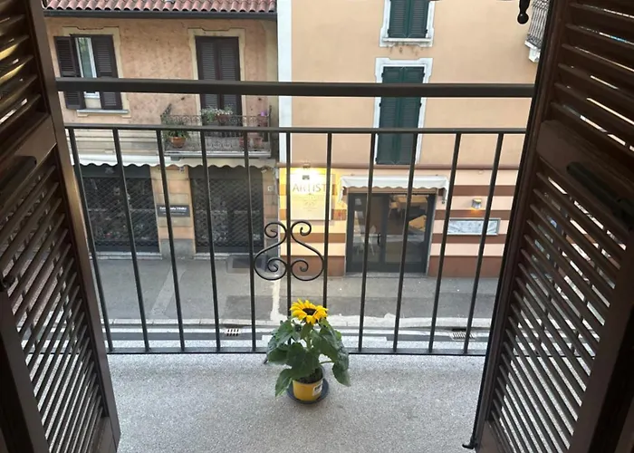 Montecarlo House Vacation Lägenhet