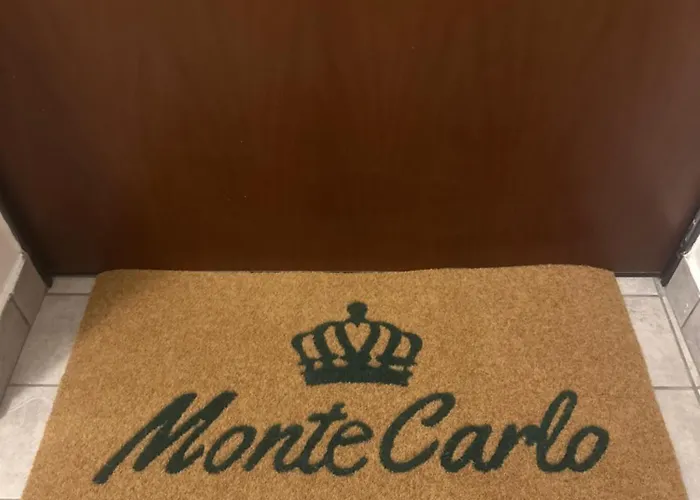 Montecarlo House Vacation لووِنو